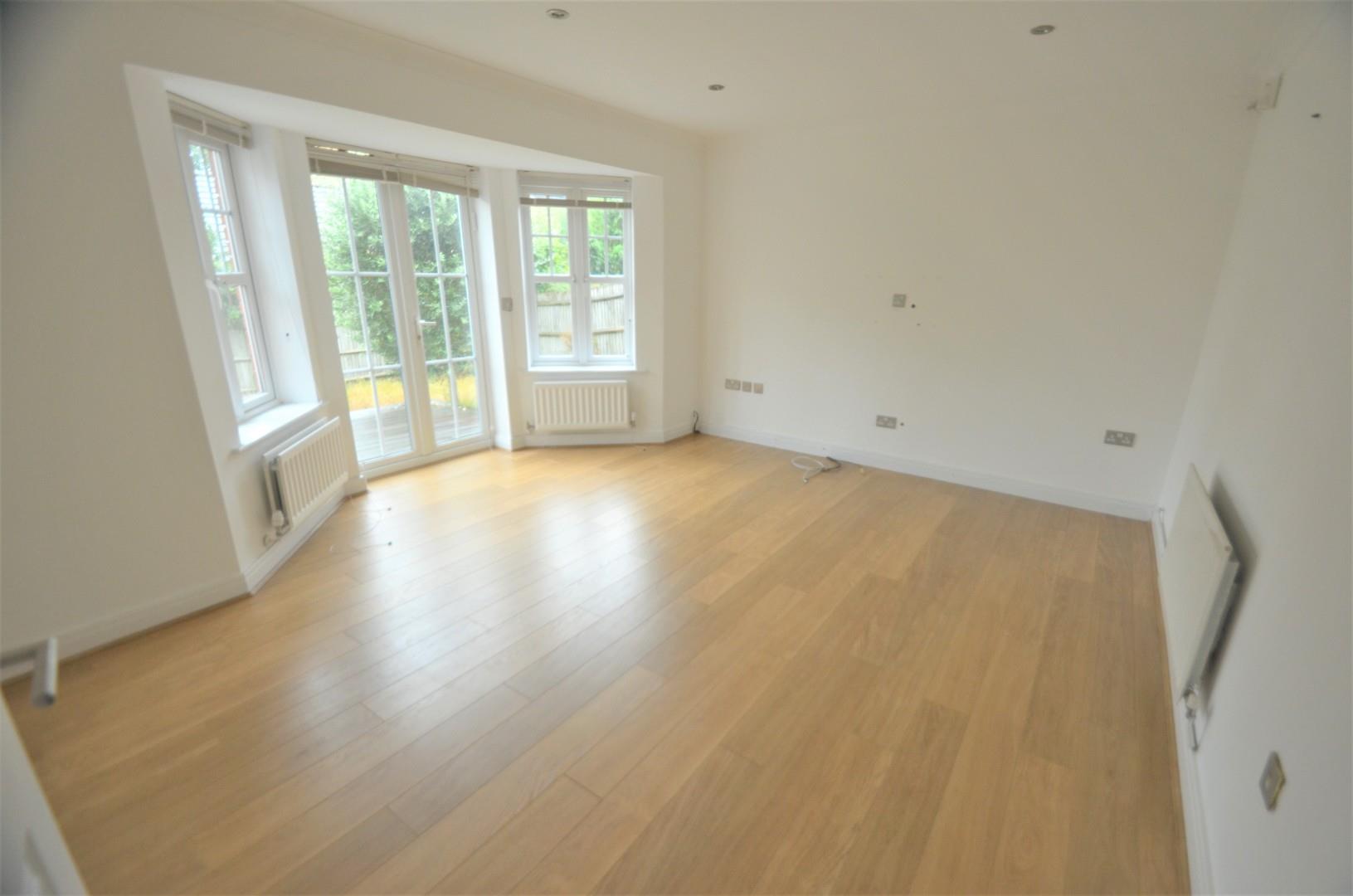 Kingsbridge Drive, London